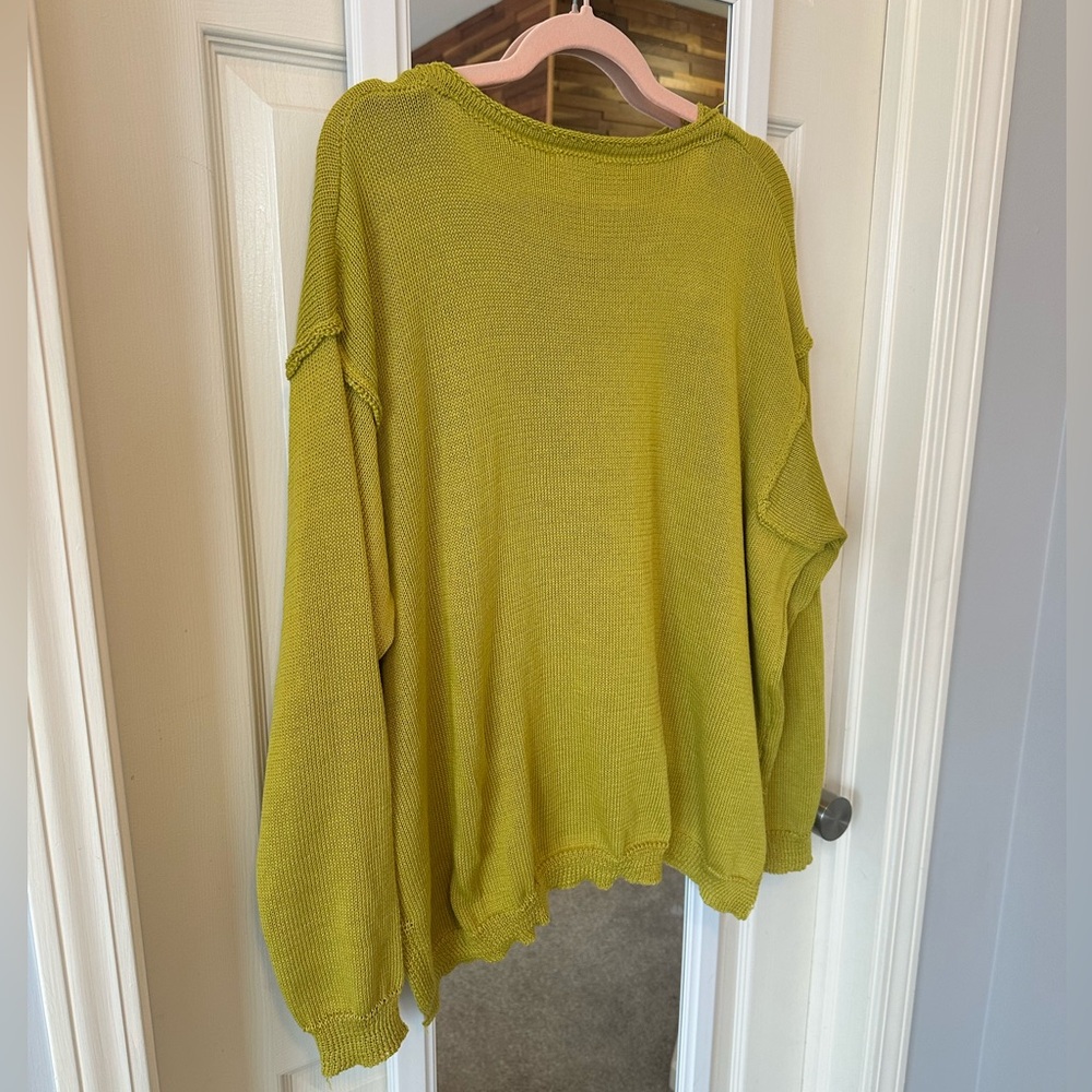 EUC💚Easel Off Shoulder Sweater Green Tea Small - Picture 4 of 5